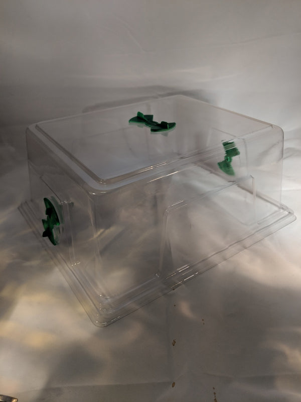 PROPAGATOR STANDARD CLEAR LID GREEN VENTS 365 X 300 X 160MM image 0