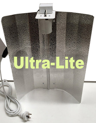 ULTRA-LITE LARGE 640MM X 460MM SILVER image 1